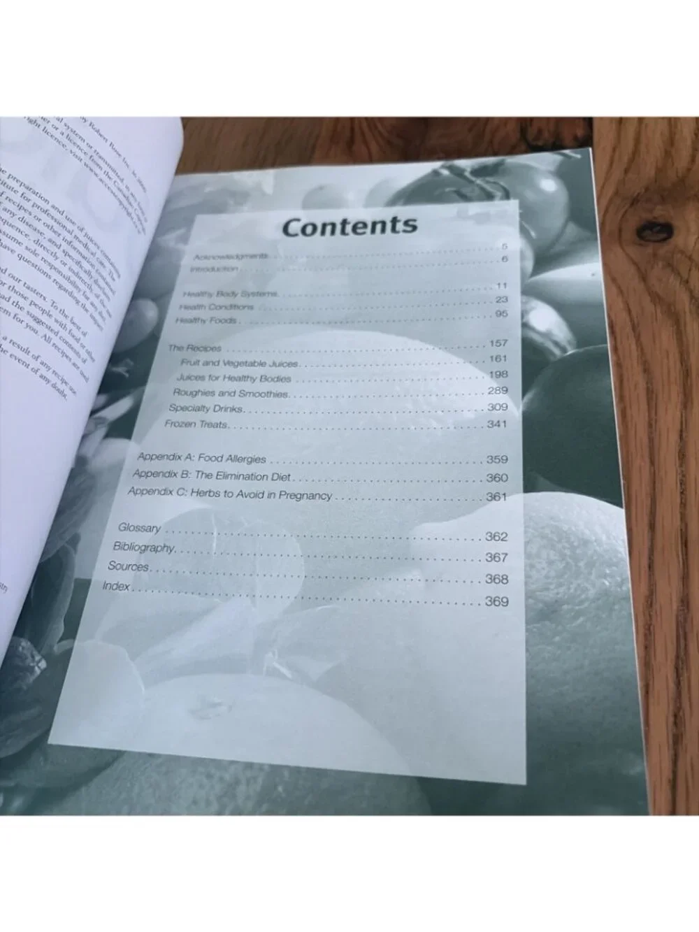 Juicing Bible by Pat Crocker (2008, Trade Paperback)